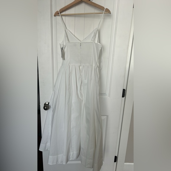 Aritzia Technique Poplin Dress (Sold) - Picture 4 of 4